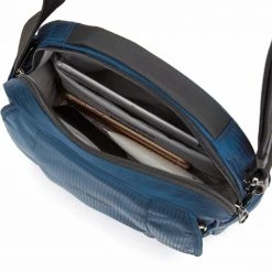 Pacsafe Metrosafe LS200 ECONYL Sac à bandoulière, noir 10 Pacsafe Metrosafe LS200 ECONYL Sac à bandoulière, noir -Bagages Magasin pacsafe metrosafe ls200 econyl crossbody bag econyl ocean 5